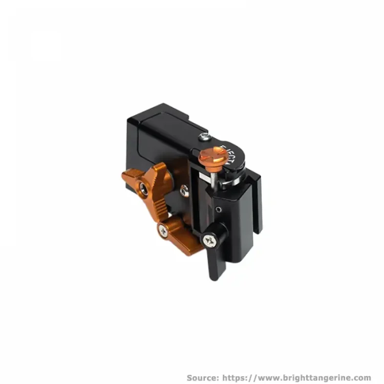 Bright-Tangerine-Swing-Away-Core-B1210.1019-1